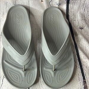 CROCS Light Gray Comfort Flip Flops